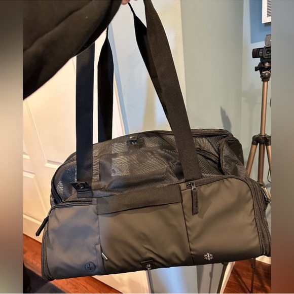 Swissgear 3321 Getaway Premium Travel Pet Carrier in Black (up to 20 pounds) - Picture 14 of 16